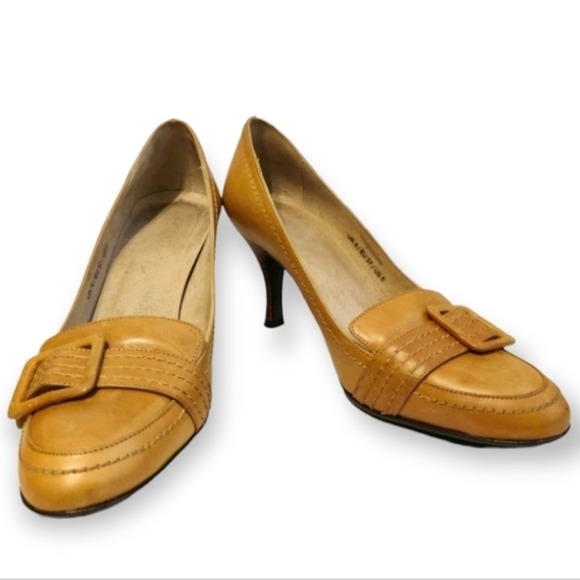 Ted Baker Shoes - TED BAKER Loafer Buckle Stitched‎ Leather Heels Women's 6 Round Toe Shoes Beige